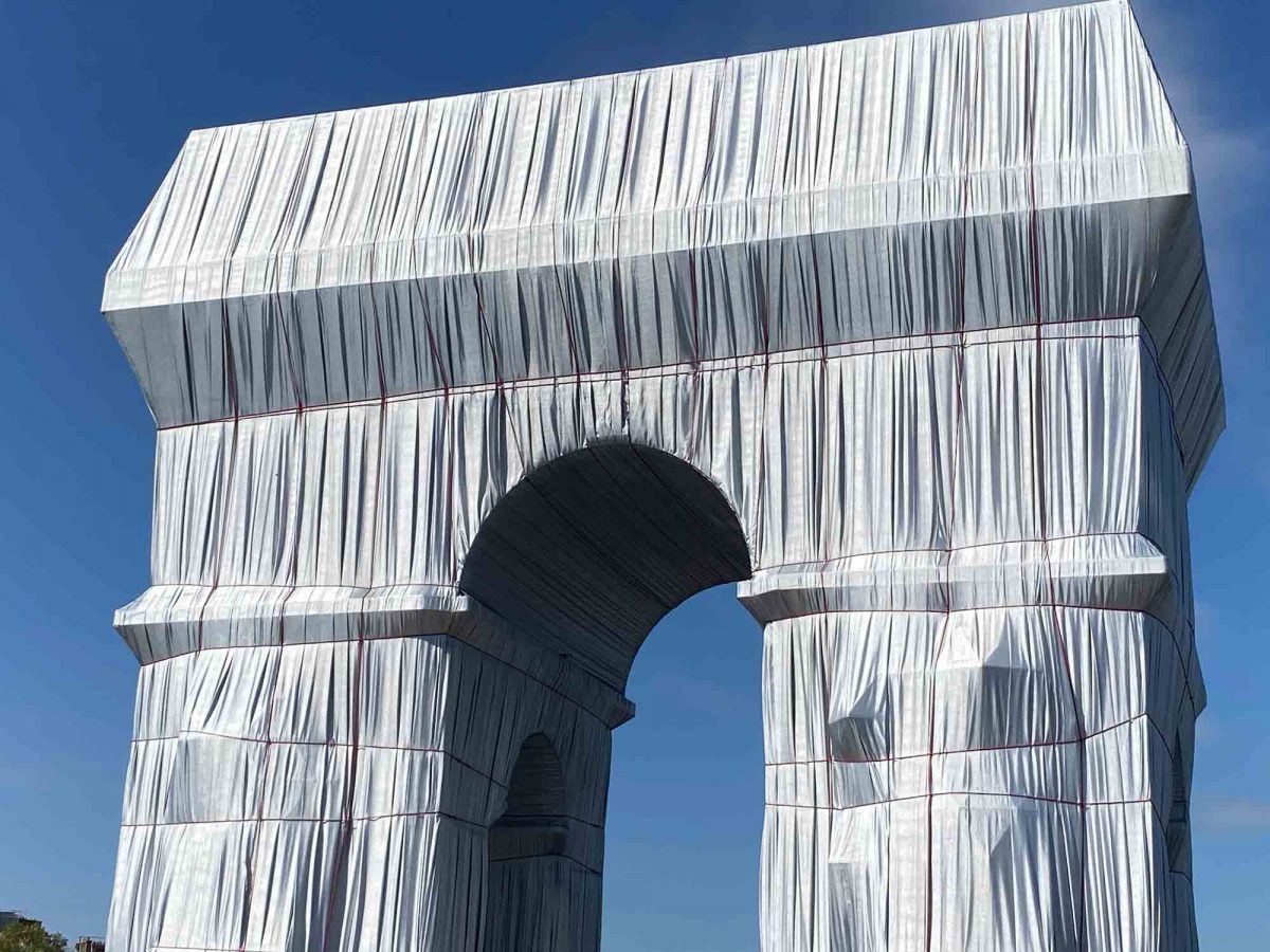 The Arc De Triomphe Wrapped By Christo Chiara Colombini